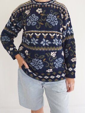 Vintage Basic Editions Navy Sweater Cottagecore Coastal Grandmother Floral M